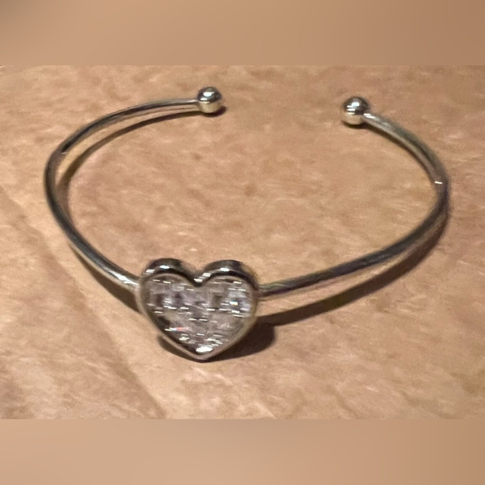 FASHION JEWELRY heartbcuff, silver, cubic cerconia. - Picture 2 of 4